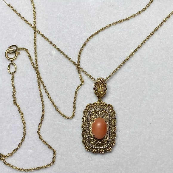 Vintage Red Coral 14k Gold Filigree Pendant Necklace